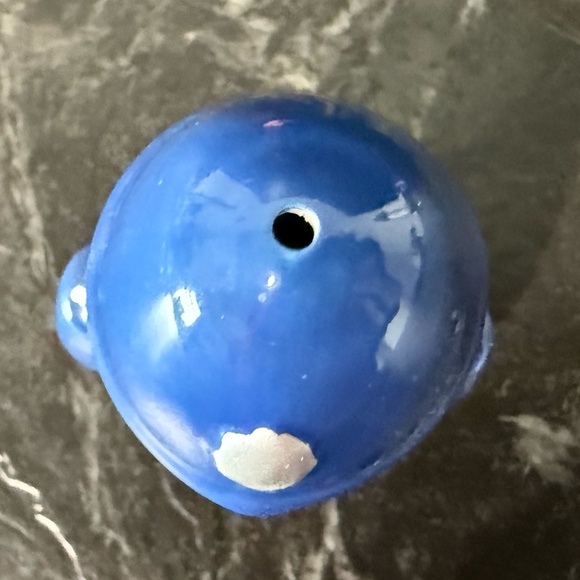 Royal Guard and Policeman Salt and Pepper Shakers - Picture 10 of 16